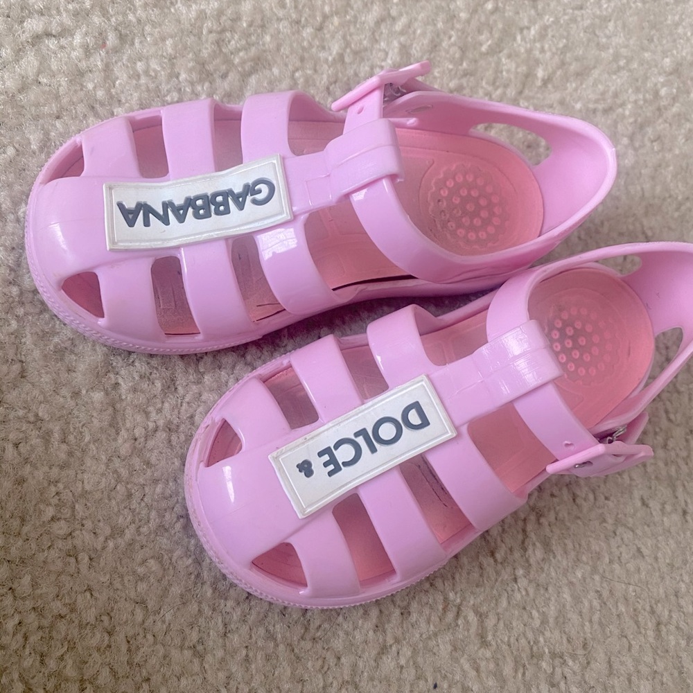 Girls Dolce & Gabbana sandals sz 9